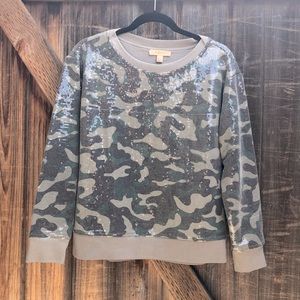 Glamour Camo! Sequined sweatshirt w/T-shirt lining